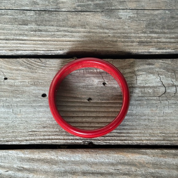 Bold Red vintage Bangle - Picture 2 of 3